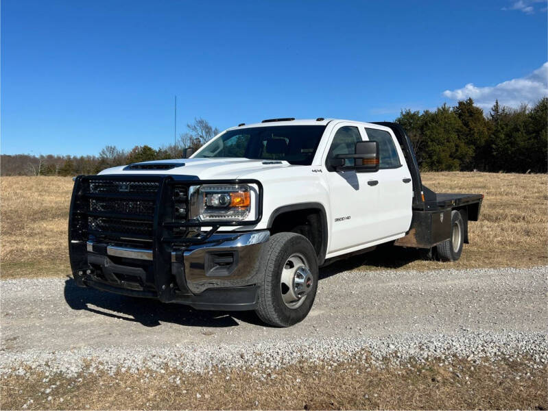 2017 GMC Sierra 3500 Chassis Cab Base's photo