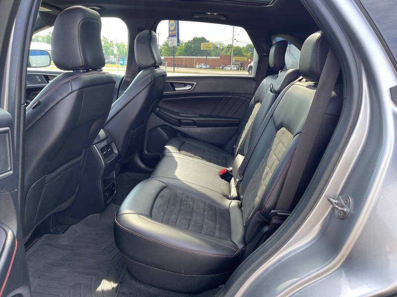 2021 Ford Edge ST-Line