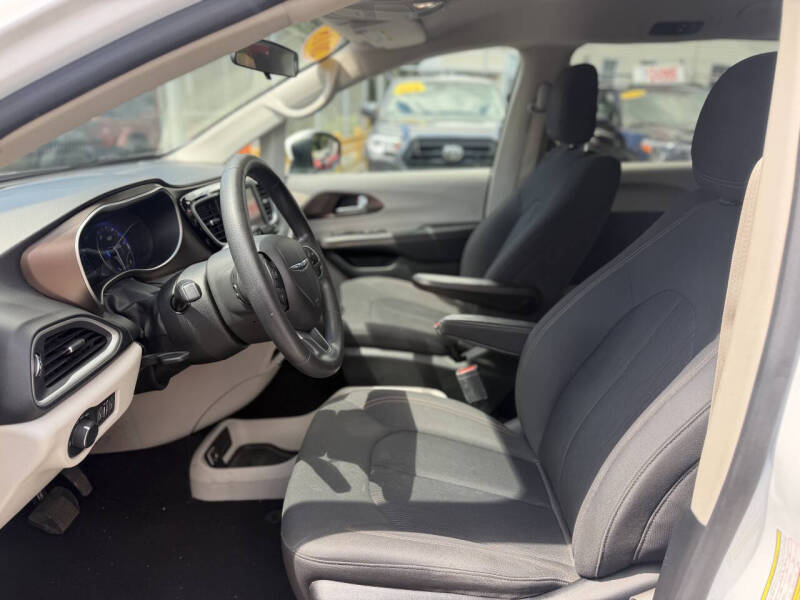 2018 Chrysler Pacifica LX