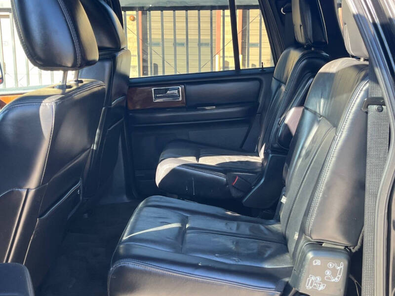 2017 Lincoln Navigator L Select