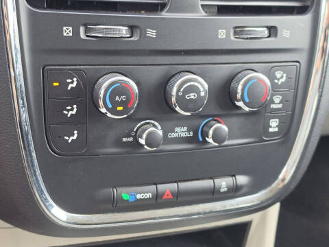 2016 Dodge Grand Caravan SXT