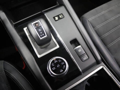 2024 Mitsubishi Outlander PHEV SE