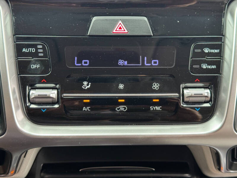 2023 Kia Sorento S
