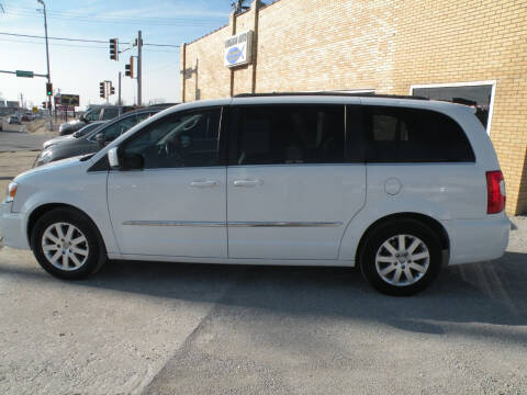 2014 Chrysler Town and Country for sale at Kingdom Auto Centers in Litchfield IL