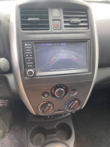 2019 Nissan Versa SV