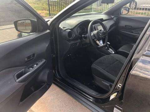 2020 Nissan Kicks S