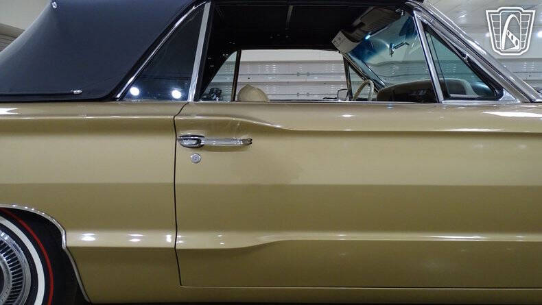 1966 Ford Thunderbird
