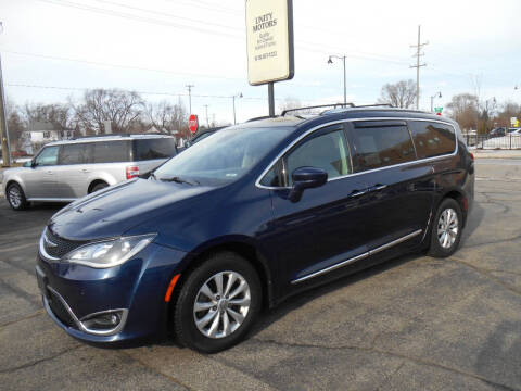 2018 Chrysler Pacifica for sale at Unity Motors LLC in Hudsonville MI