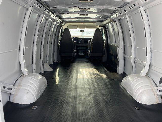 2024 GMC Savana 2500