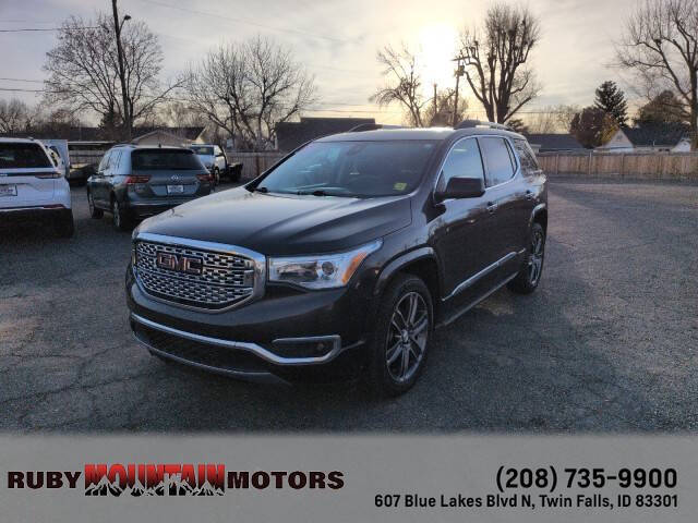 2017 GMC Acadia Denali