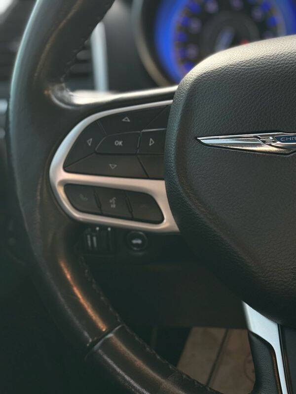 2019 Chrysler 300 Touring