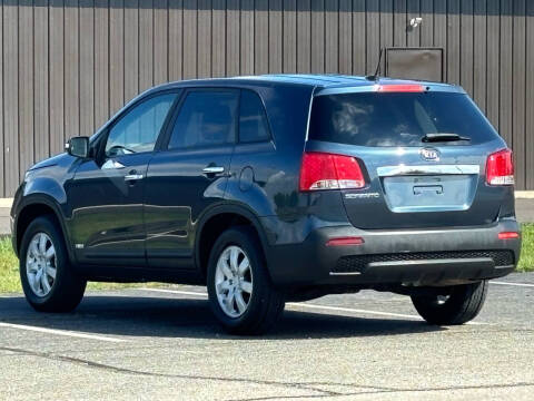 2011 Kia Sorento LX