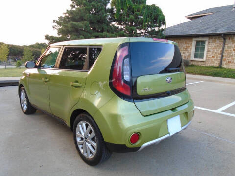 2018 Kia Soul +