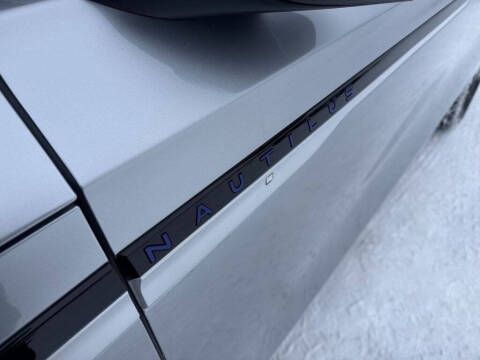 2024 Lincoln Nautilus Hybrid Reserve