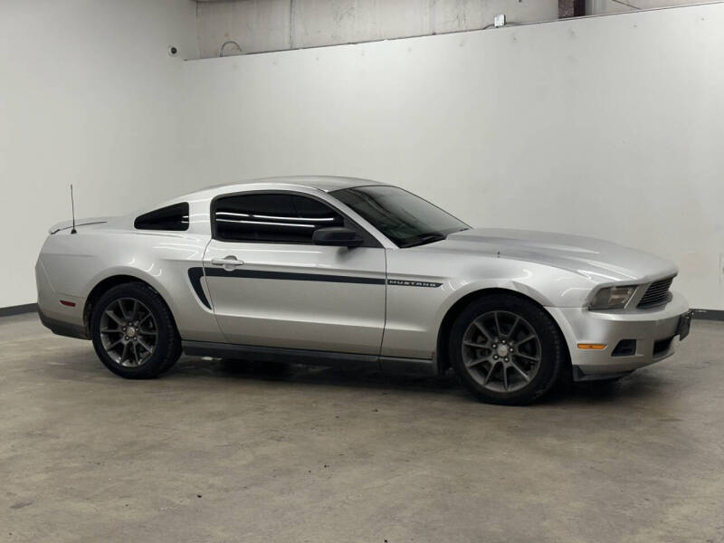 2011 Ford Mustang V6