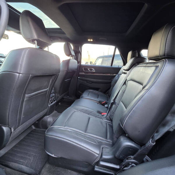 2018 Ford Explorer Platinum