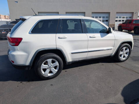 2011 Jeep Grand Cherokee Laredo