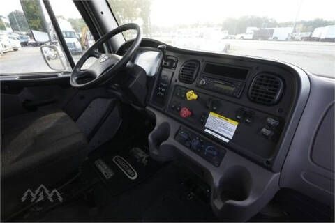 2016 Freightliner M2 106