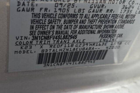 2025 Nissan Versa SR
