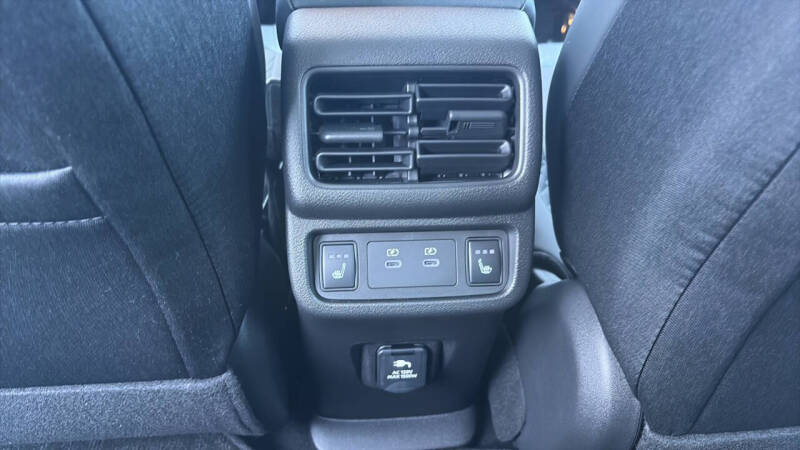 2026 Nissan LEAF Platinum+