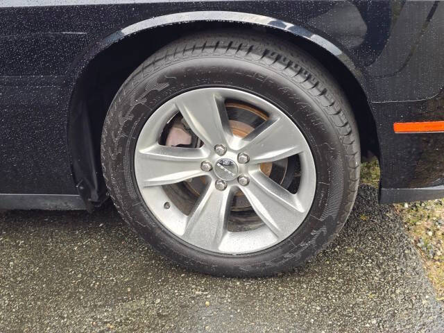 2017 Dodge Challenger SXT