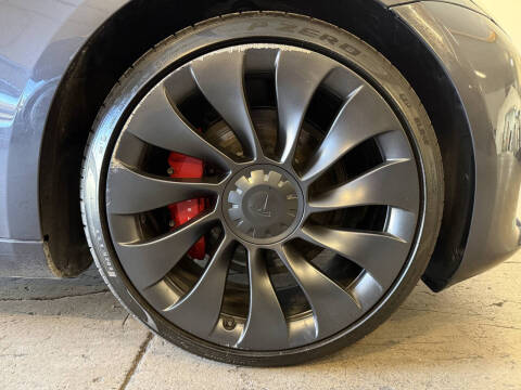 2023 Tesla Model 3 Performance