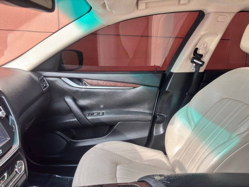 2014 Maserati Ghibli