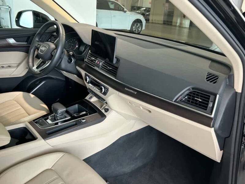 2023 Audi Q5 quattro S line Premium 45 TFSI