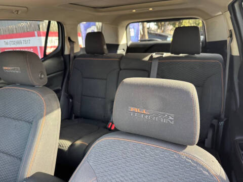 2017 GMC Acadia SLE-2