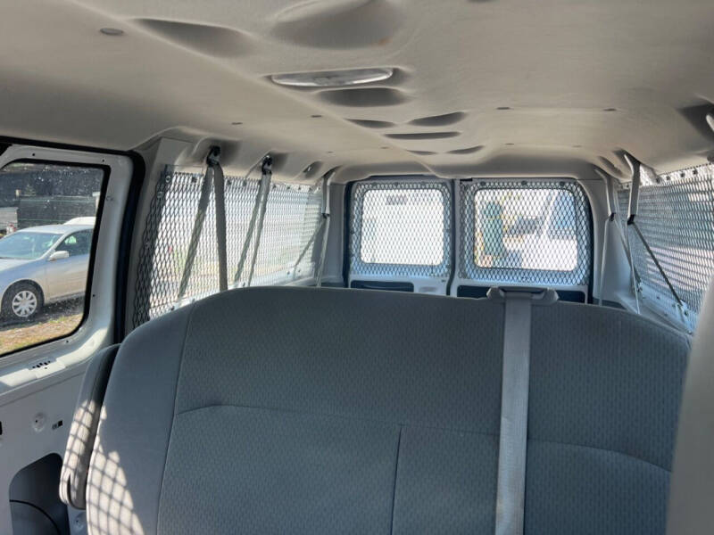 2009 Ford E-Series E-350 SD XLT