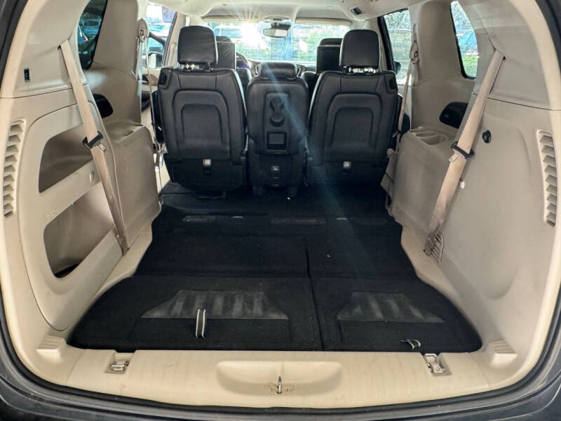 2017 Chrysler Pacifica Touring-L Plus