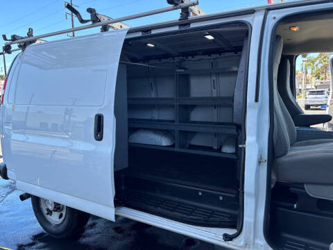 2017 Chevrolet Express 2500