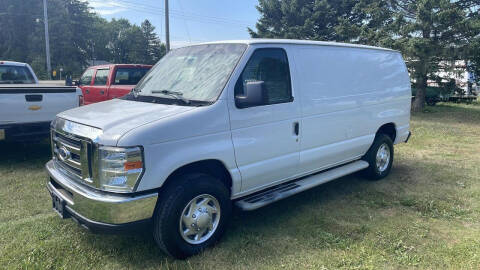 2014 Ford E-Series for sale at COUNTRYSIDE AUTO INC in Austin MN