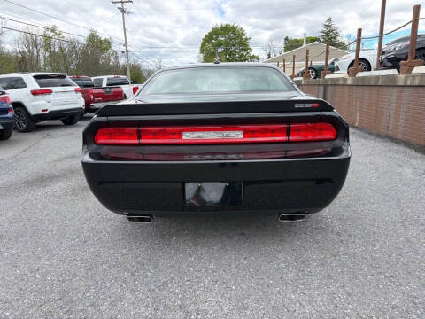 2009 Dodge Challenger SRT8