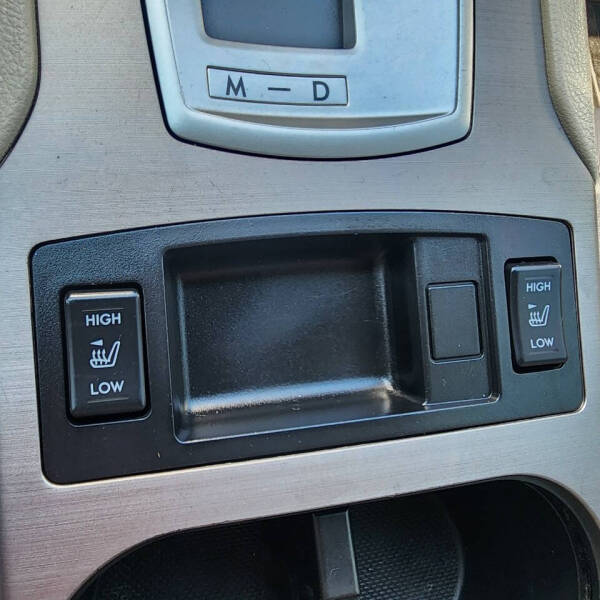 2013 Subaru Legacy 2.5i Premium