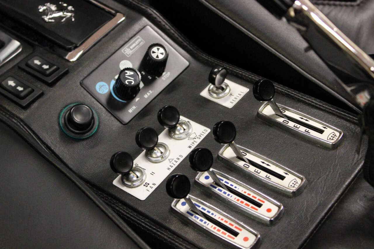 1983 Ferrari 308 48