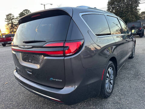2021 Chrysler Pacifica Hybrid Touring L