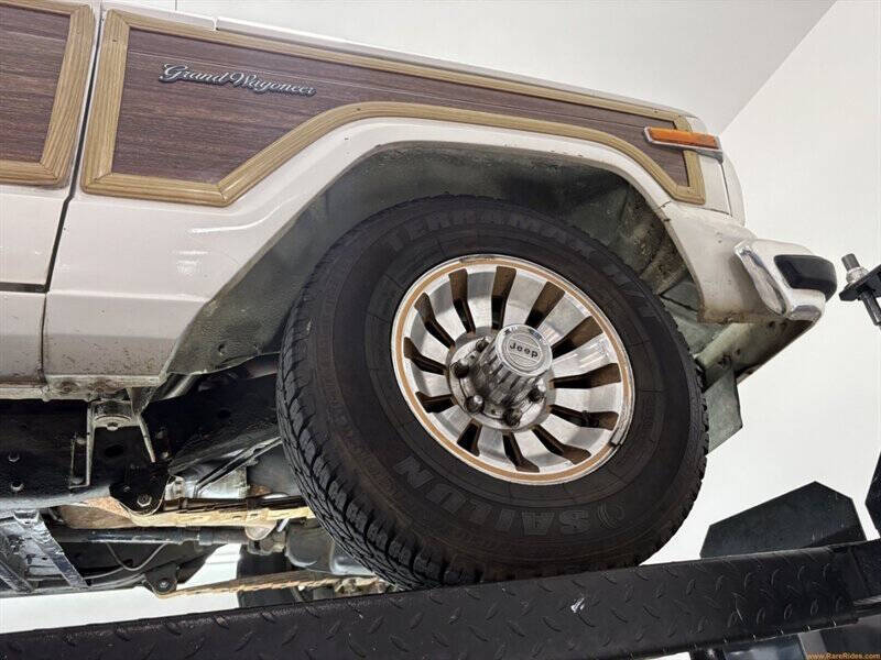 1988 Jeep Grand Wagoneer