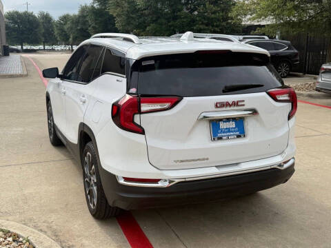 2022 GMC Terrain SLT