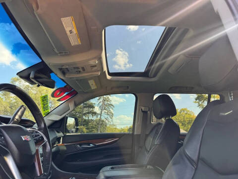 2018 Cadillac Escalade ESV Luxury