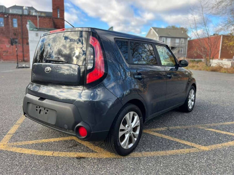 2015 Kia Soul +