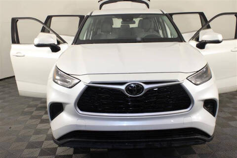 2022 Toyota Highlander L