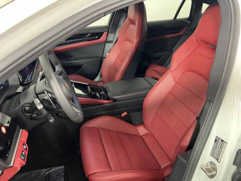 2025 Porsche Panamera 4