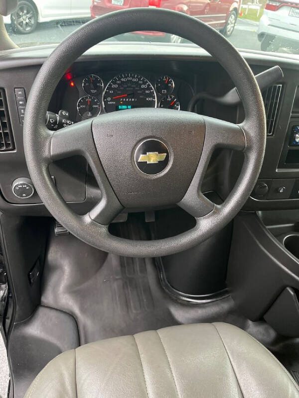 2018 Chevrolet Express 2500