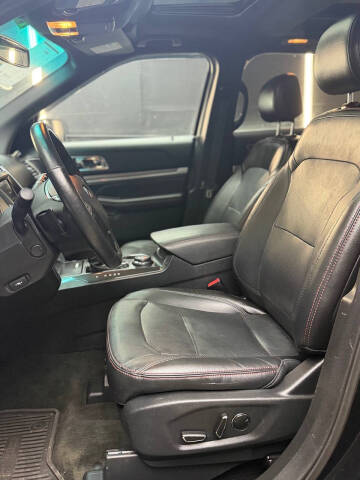2016 Ford Explorer Sport