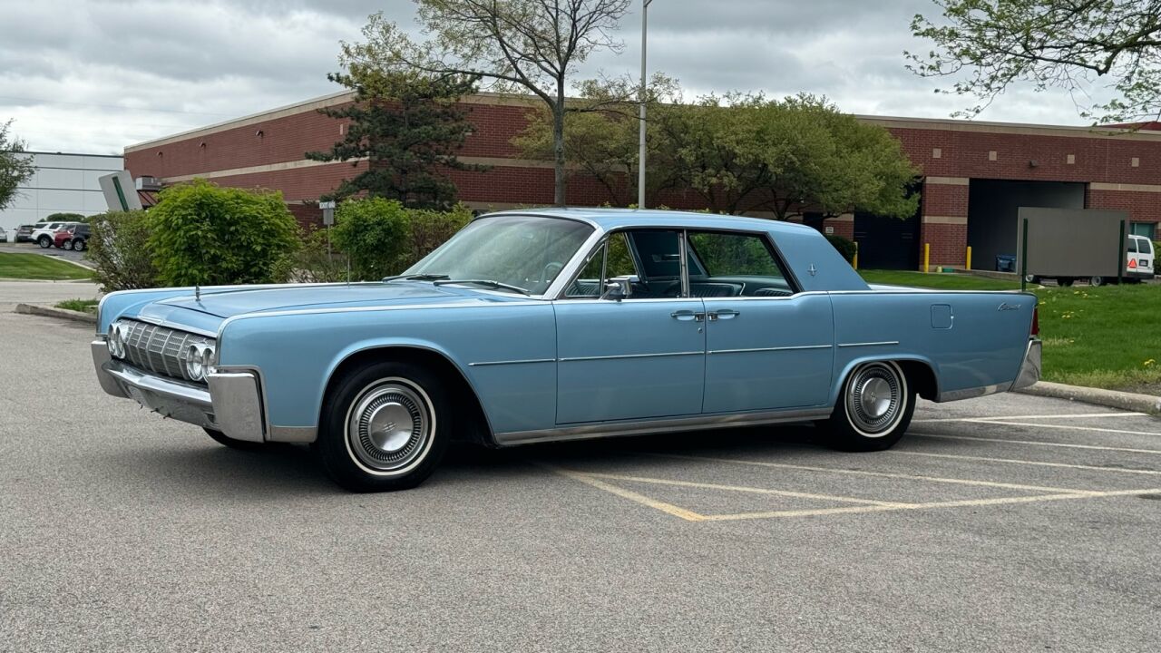 1964 Lincoln Continental 40
