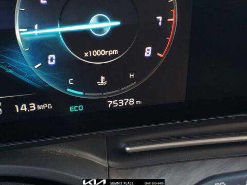 2023 Kia Carnival SX