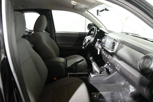 2017 Toyota Tacoma SR