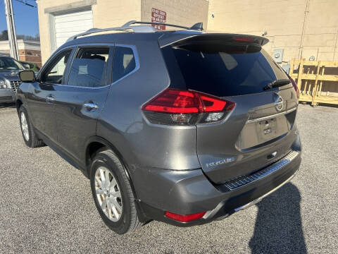 2017 Nissan Rogue SV