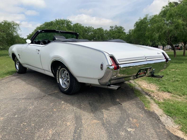 1969 Oldsmobile Cutlass